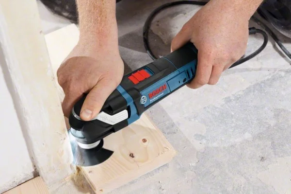 Utensile multifunzione bosch gop 40-30 - dettaglio 2