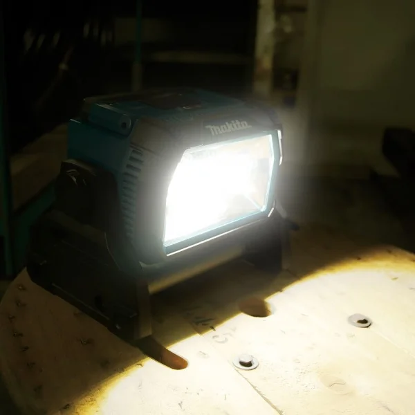 Makita DEADML809 Faro da cantiere led 18v ibrido - Dettaglio 8