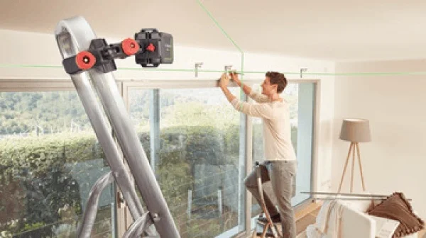 Bosch hobby quigo green livella laser multifunzione per squadri 2 linee verdi 0603663c00 0603663c00 - dettaglio 4