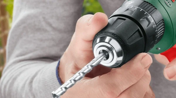 Bosch hobby easydrill 1200 trapano avvitatore 12 v con due batterie - dettaglio 2