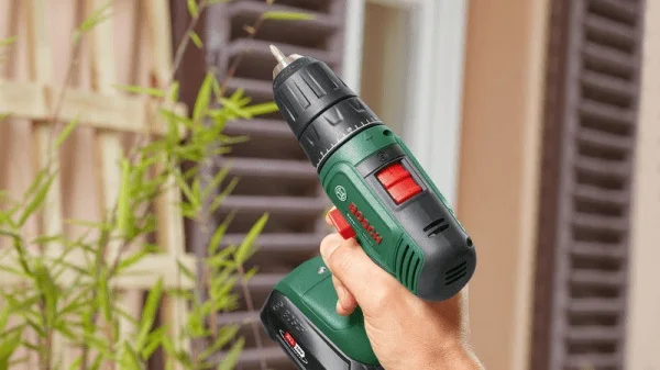 Bosch hobby easydrill 18v-40 trapano avvitatore 18 v con due batterie - dettaglio 4