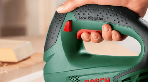 Bosch hobby pst 700 e seghetto alternativo 500 w - dettaglio 3