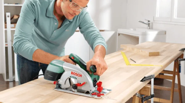 Bosch hobby pks 55 a sega circolare 1200 w - dettaglio 3