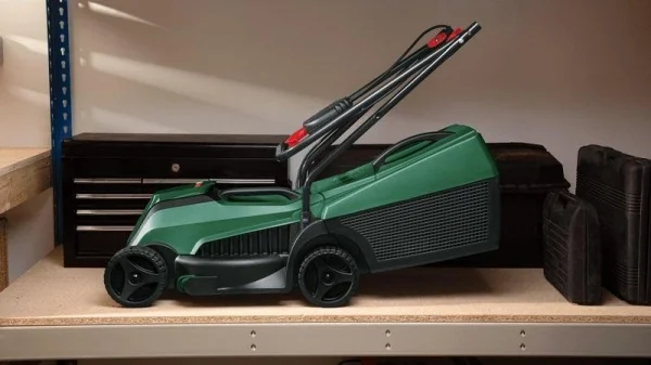 Bosch hobby easy mower 18v-32-200 tagliaerba a batteria 18 v 06008b9d00 - dettaglio 3