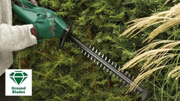 Bosch hobby easyhedgecut 18-45 tagliasiepi 45 cm a batteria 18 v 0600849h02 - dettaglio 5
