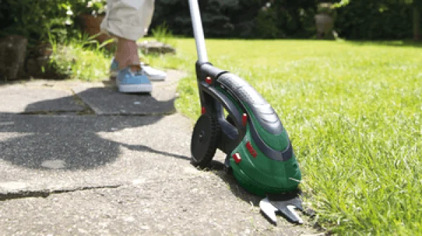 Bosch hobby isio 3 forbici elettriche con lama e manico telescopico 0600833109 - dettaglio 2