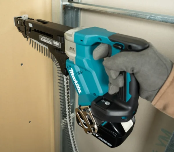 Makita dfr551zj avvitatore autoalimentato 18 v senza batterie - dettaglio 3
