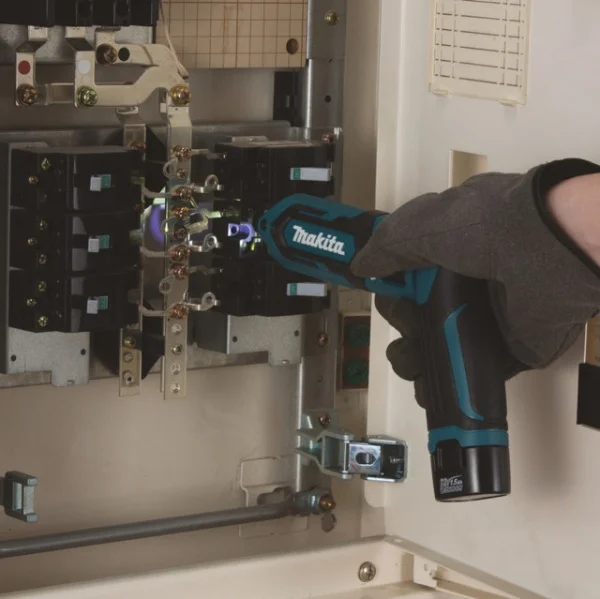Makita td022dse avvitatore ad impulsi 7,2 v doppia batteria  - dettaglio 5