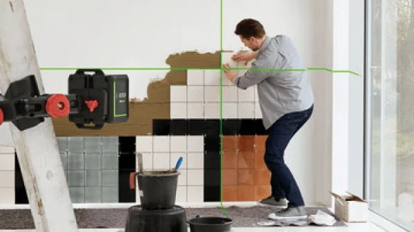 Bosch hobby quigo green livella laser multifunzione 2 linee verdi 0603663c00 - dettaglio 3