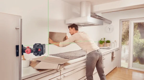 Bosch hobby quigo green livella laser multifunzione 2 linee verdi 0603663c00 - dettaglio 4