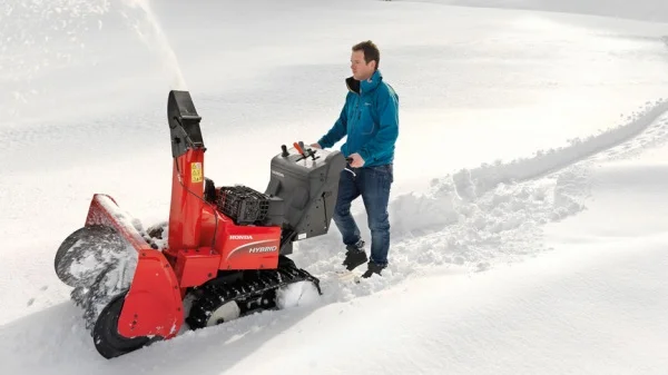 Honda hsm 1380i1 et dr spazzaneve ibrido a cingoli - dettaglio 2