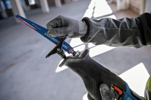 Bosch gsa 18v-28 seghetto dritto brushless 18 v senza batteria 06016c0001 - dettaglio 8