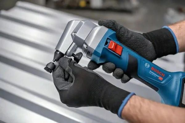Bosch gna 18v-16 e roditrice brushless 18 v senza batteria 0601529600 - dettaglio 4