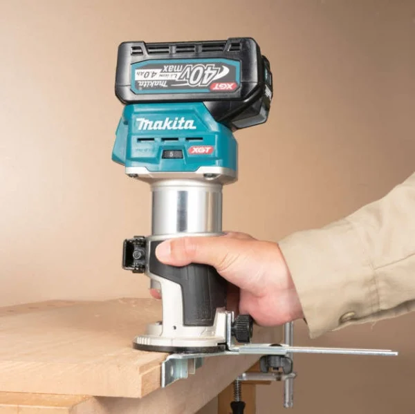 Makita rt001gz10 rifilatore multifunzione xgt 40 v senza batterie - dettaglio 3
