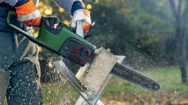 Bosch hobby advancedchain 36v-35-40 motosega brushless 36 v senza batteria - dettaglio 5