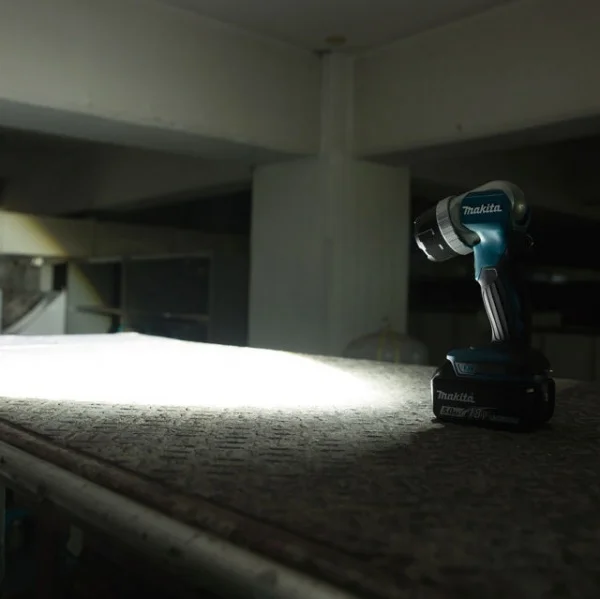 Makita debdml808 torcia a led 190 lumen 18 v senza batteria - dettaglio 3