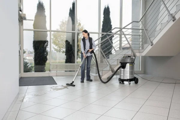 Karcher nt 70/2 me classic aspirapolvere industriale solidi e liquidi 70 l 1.667-306.0 - dettaglio 8