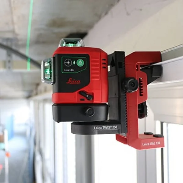 Leica livella laser 3x360° a linee verdi autolivellante 918977 - dettaglio 4