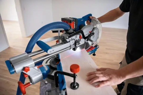 Bosch gcm 18v-216 d troncatrice radiale 216 mm biturbo brushless 18 v senza batterie 0601b51000 - dettaglio 6