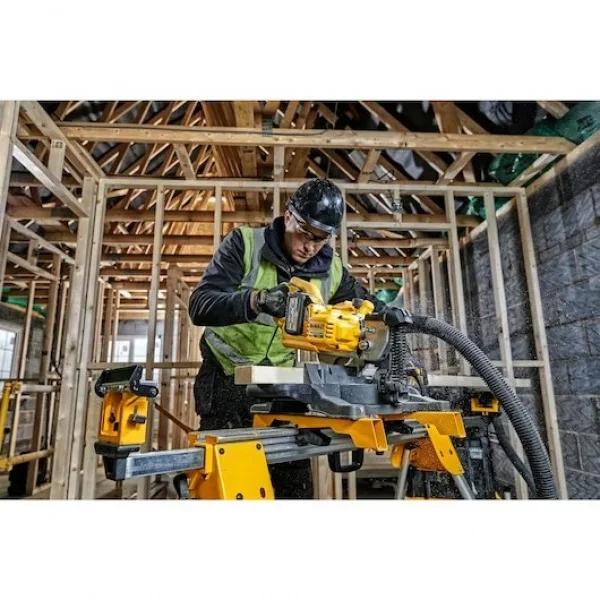 Dewalt dcs777t2-qw troncatrice radiale brushless 54 v flexvolt con due batterie - dettaglio 5