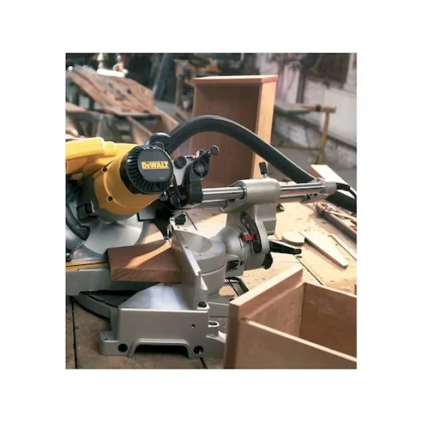 Dewalt dw712-qs troncatrice radiale 216 mm 1600 w - dettaglio 5