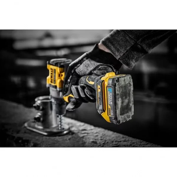Dewalt dcbp034-xj batteria compatta 18 v xr powerstack 1,7 ah - dettaglio 4