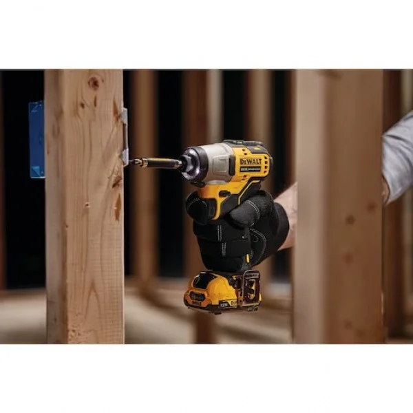 Dewalt dcf801d2-qw avvitatore ad impulsi brushless xr 12 v con due batterie - dettaglio 5