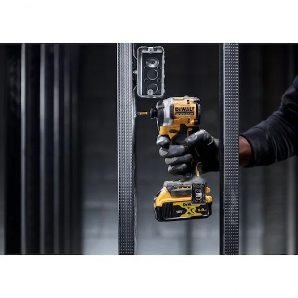 Dewalt dcf850p2t-qw avvitatore ad impulsi brushless xr 18 v con due batterie - dettaglio 5