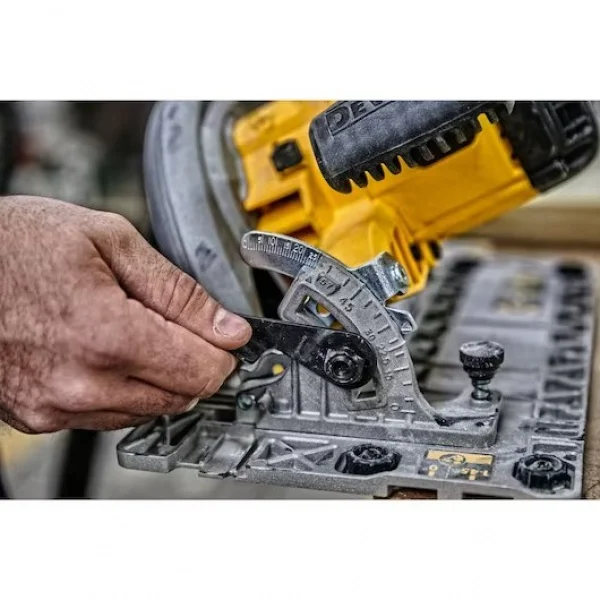 Dewalt dwe576k-qs sega circolare 190 mm a filo 1600 w - dettaglio 4