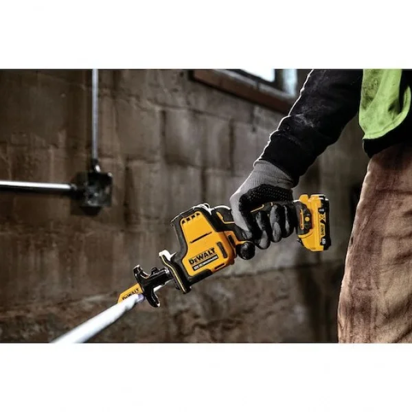 Dewalt dcs312d2-qw seghetto diritto brushless 12 v con due batterie - dettaglio 4