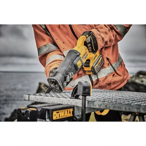 Dewalt dcs389x2-qw seghetto dritto brushless 54 v con batterie flexvolt - dettaglio 4