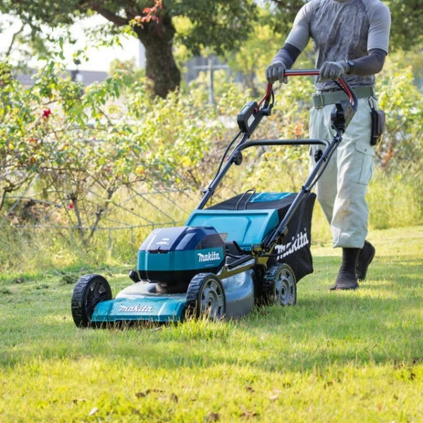 Makita lm004jz tagliaerba semovente 54 cm brushless 64 v senza batteria - dettaglio 3