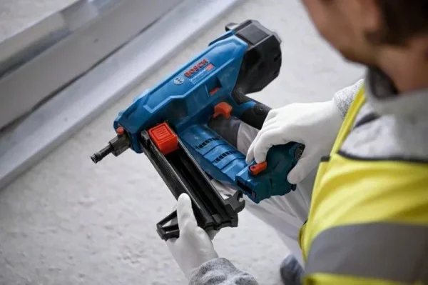 Bosch gnb 18v-38 chiodatrice per calcestruzzo 18 v brushless senza batterie 06019l7001 - dettaglio 5