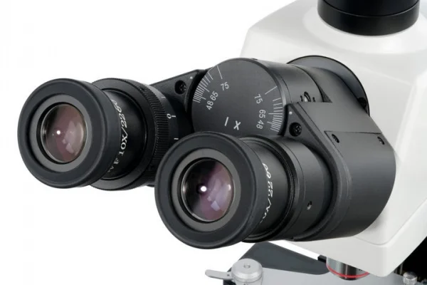 Levenhuk med d40t microscopio trinoculare digitale professionale 74007 - dettaglio 6