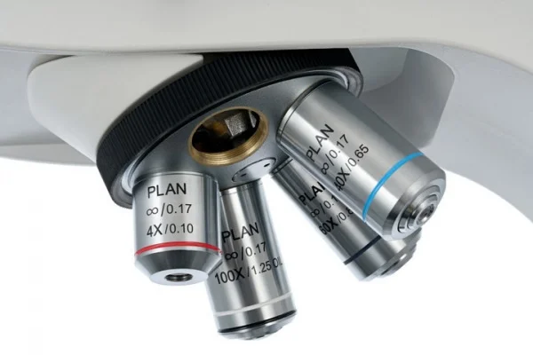 Levenhuk med d40t microscopio trinoculare digitale professionale 74007 - dettaglio 8