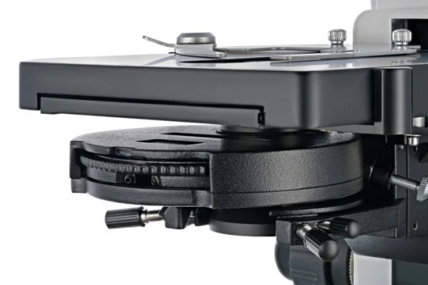 Levenhuk med d45t microscopio trinoculare digitale professionale 74010 - dettaglio 10
