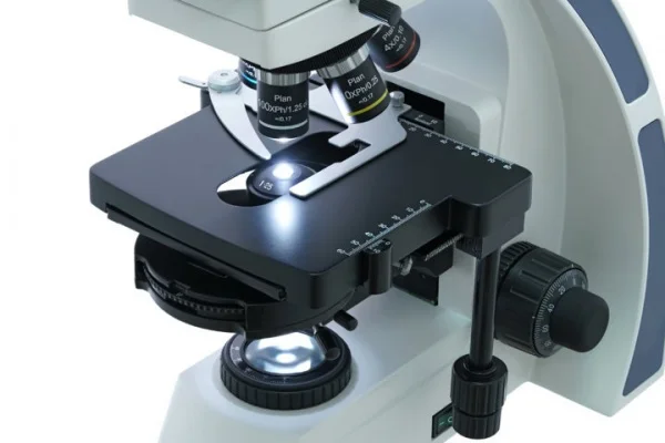 Levenhuk med d45t lcd microscopio trinoculare digitale professionale 74011 - dettaglio 10