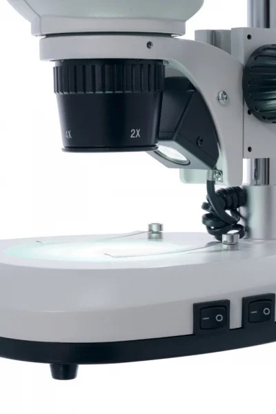 Levenhuk 4st microscopio binoculare 76055 - dettaglio 7