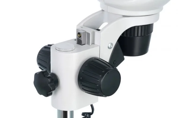 Levenhuk 4st microscopio binoculare 76055 - dettaglio 9