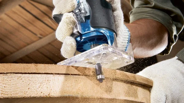 Bosch glf 55-6 rifilatore ultra compatto per legno 550 w 06016a0000 - dettaglio 4