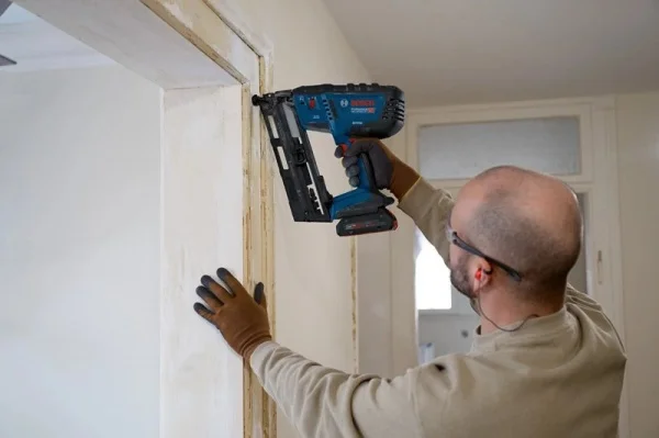 Bosch gnh 18v-64-2 m chiodatrice per legno brushless 18 v senza batterie - dettaglio 6
