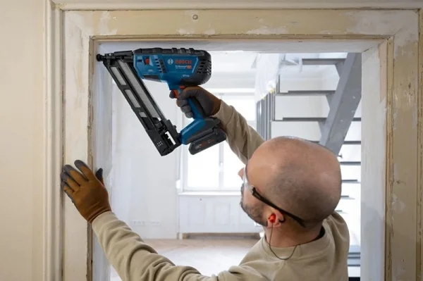 Bosch gnh 18v-64 md chiodatrice per legno brushless 18 v senza batterie - dettaglio 6