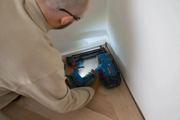 Bosch gnh 18v-50 m chiodatrice per legno brushless 18 v senza batterie - dettaglio 3