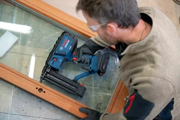 Bosch gnh 18v-50 m chiodatrice per legno brushless 18 v senza batterie - dettaglio 9