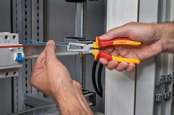 Bosch 1600a02ng1 set pinze e tronchese isolati vde 1000 v per elettricisti 4 pz. - dettaglio 3