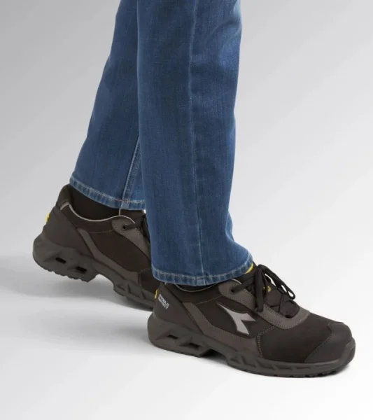 Diadora utility shark stap imp leat low scarpe antinfortunistiche basse s3 src esd 701.179899 - dettaglio 2