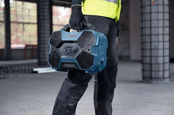 Bosch gpb 18v-6 c altoparlante da cantiere bluetooth 12 / 18 v senza batteria 06014a6000 - dettaglio 4