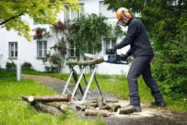 Bosch gke 18v-40 elettrosega 40 cm brushless 18 v a batteria 06008d3000 - dettaglio 7