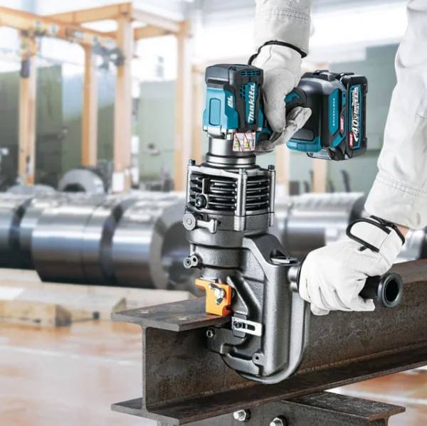Makita pp001gzk punzonatrice 20 mm xgt 40 v brushless senza batteria - dettaglio 10