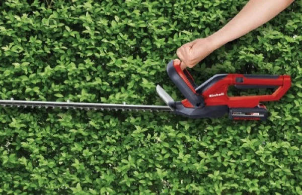 Einhell ge-ch 1855/1 li-kit (1x2.5 ah) tagliasiepi pxc a batteria 18 v da 55 cm - dettaglio 3